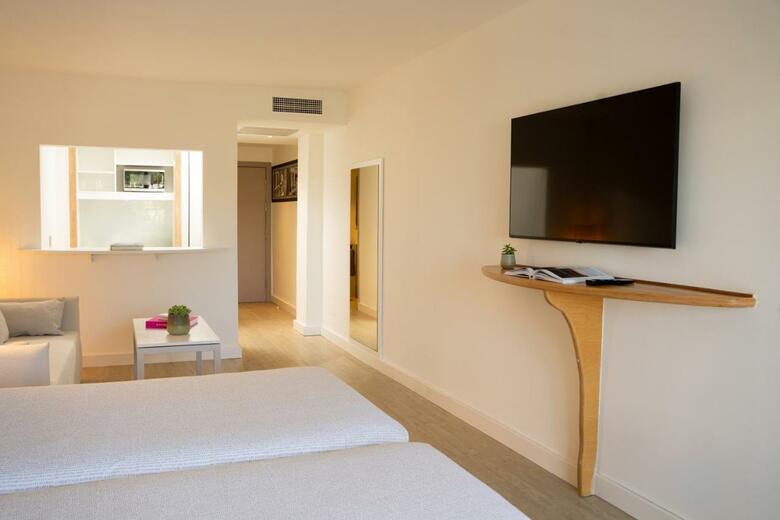 Hotel Innside By Meli� Wave Calvi�
