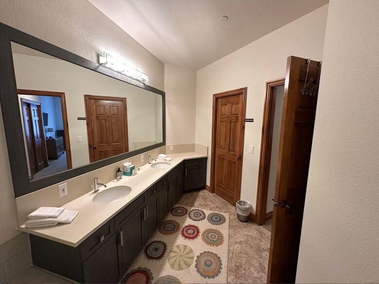 Hotel Avon Village