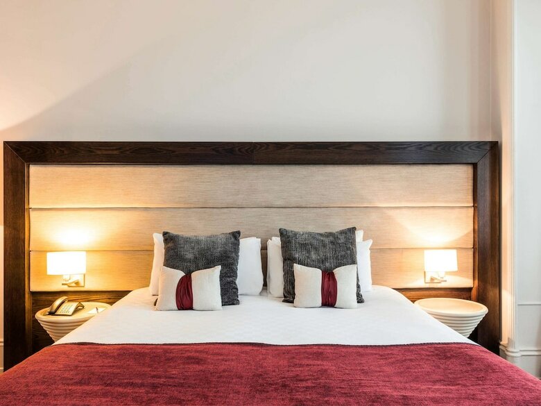 Hotel Caledonian