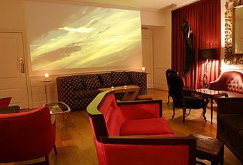 Berkeley Square Hotel