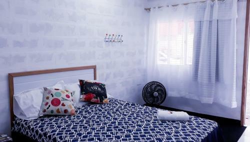 Linda Casa (kitnet/studio)