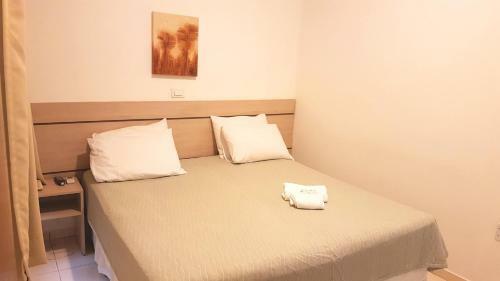 Ellus Hotel