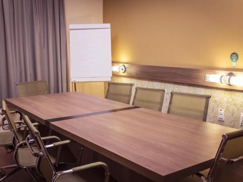 Hotel 10 Goi�nia
