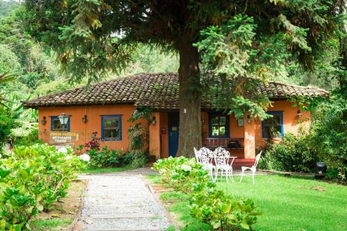 Hostal Pousada Trem Das Cores