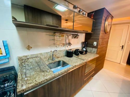 Apartamento Confort�vel 2d - Pr�ximo � Rua Coberta