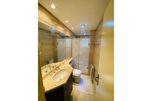 Apartamento Confort�vel 2d - Pr�ximo � Rua Coberta
