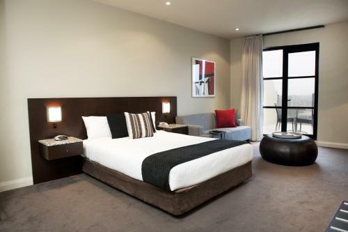 Hotel Mantra On Hindmarsh Square