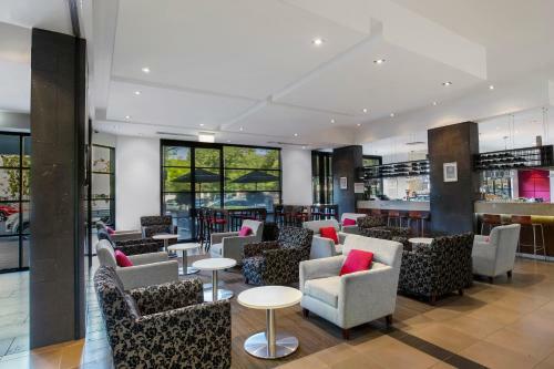 Hotel Mantra On Hindmarsh Square
