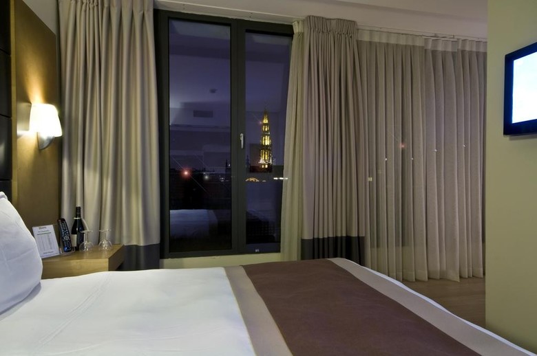 B Aparthotel Grand Place