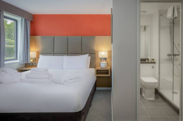 Witney Four Pillars Oxford Hotel