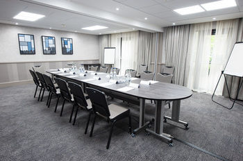 Hilton Edinburgh Airport Hotel