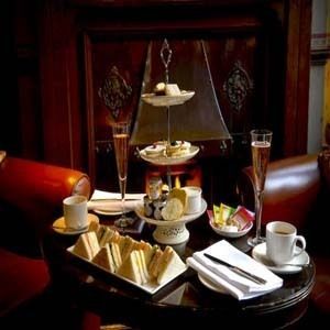 Hotel Carlton George