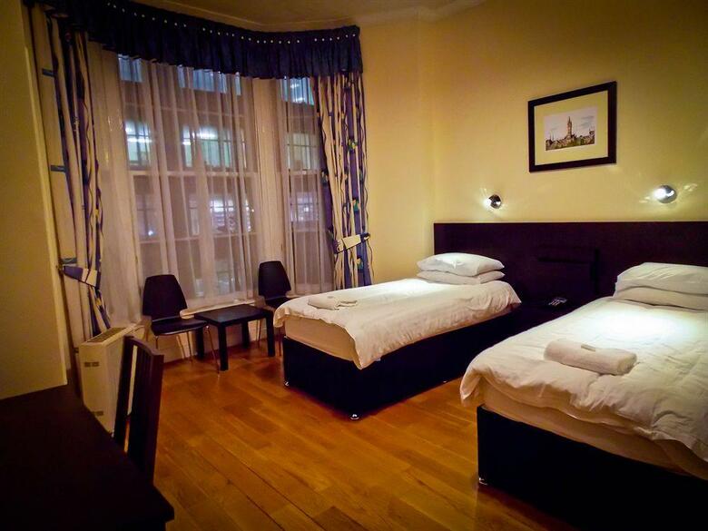 Hotel Victorian House