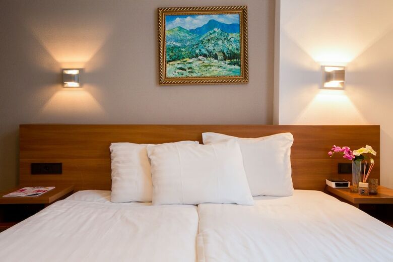Central Park Hotel