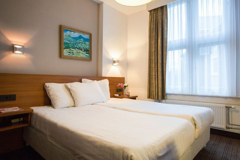 Central Park Hotel