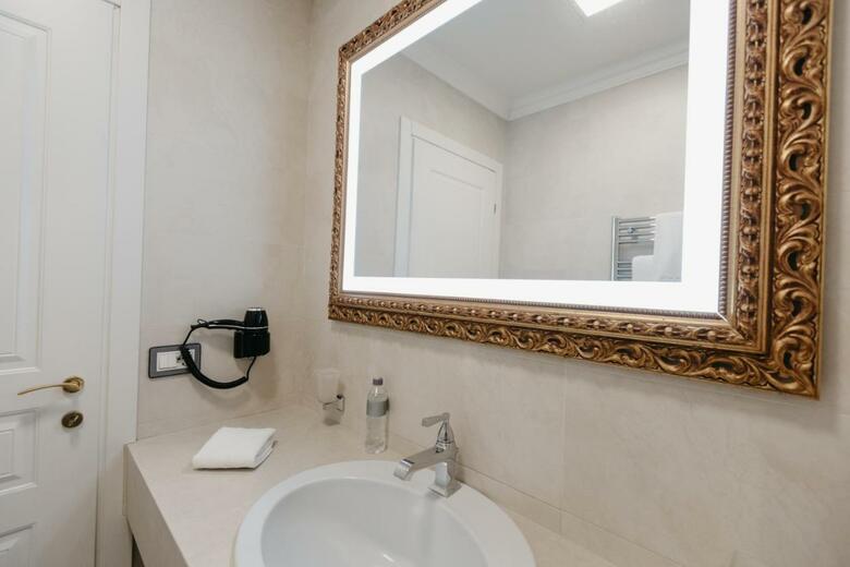 Grand Hotel Yerevan