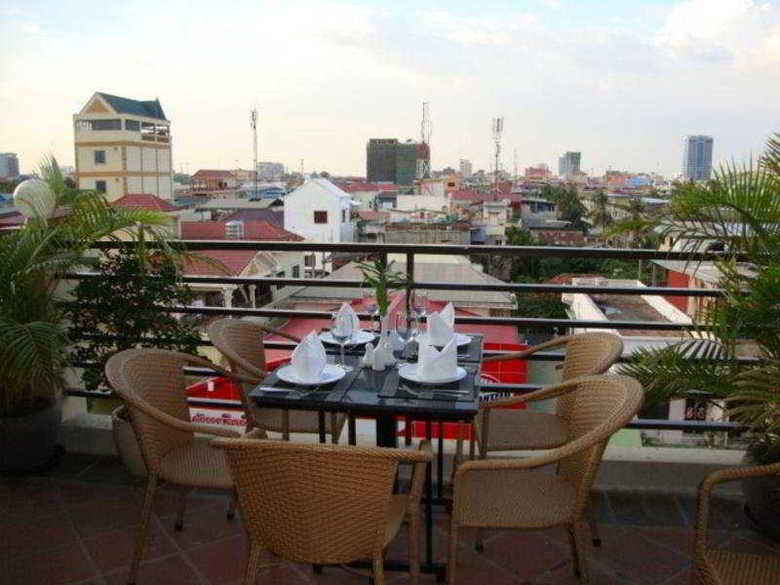 Macau Phnom Penh Hotel