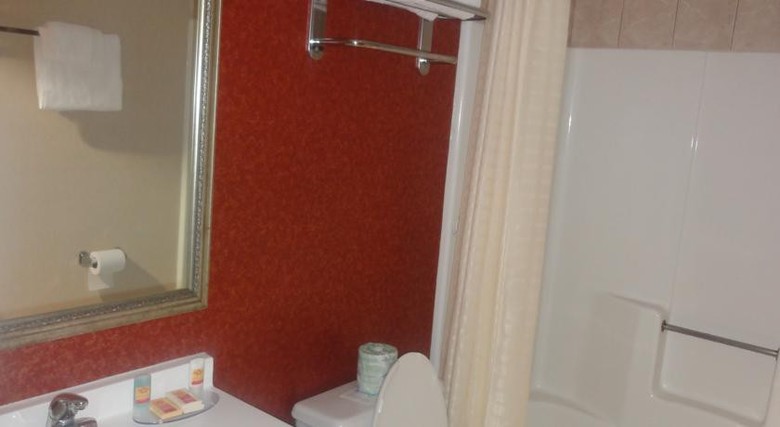 Hotel Rodeway Inn Macarthur Airport