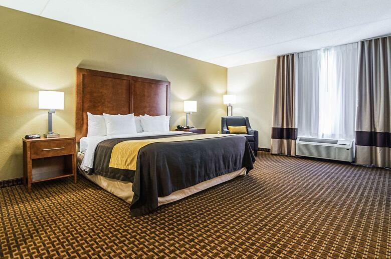 Hotel Comfort Inn & Suites