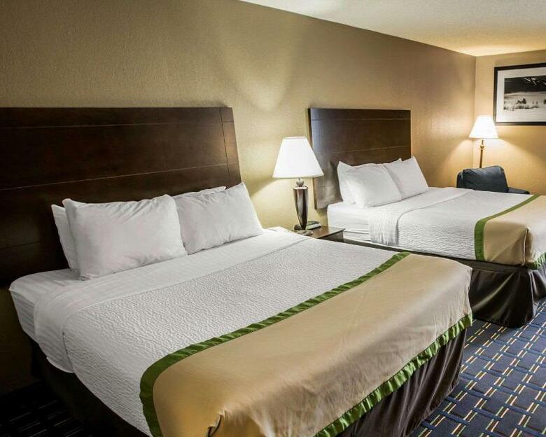 Hotel Clarion Inn Airport