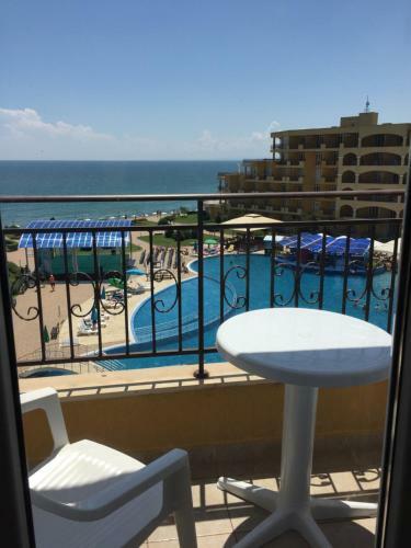 Psb Deluxe Apartments Aheloy