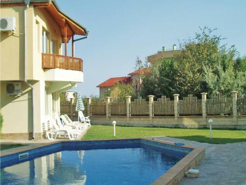 Lagoon Villas
