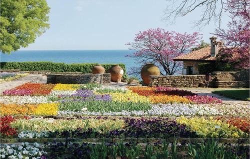 One-bedroom Apartment In Balchik