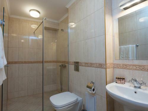 Antik Apartments