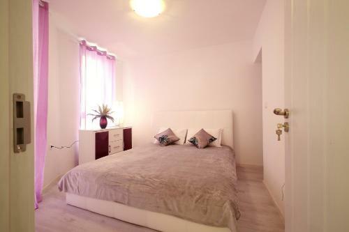 Apartamento Minismart Complex Rainbow Garden And Jacuzzi