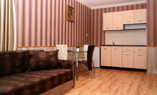 Polaris Inn Aparthotel