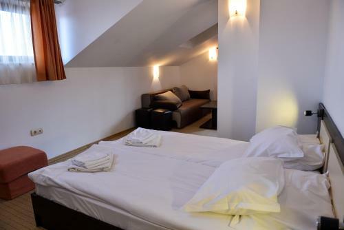 Hostal Guest House Khan Kadiata