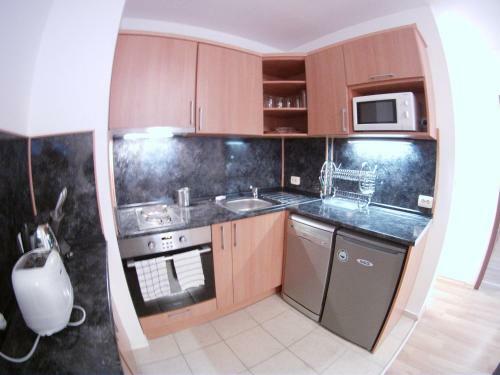 Alexander Services Private Apartment In Top Lodge