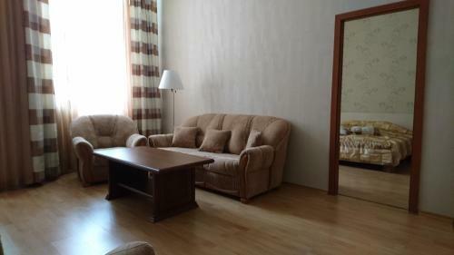 Tes Flora Apartments