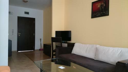 Tes Flora Apartments