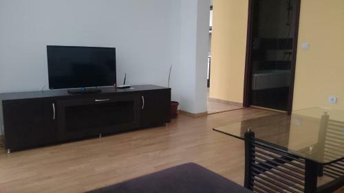 Tes Flora Apartments