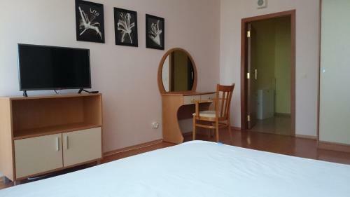 Tes Flora Apartments