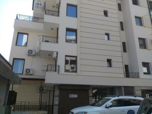 Apartamentos Flora Beach 1