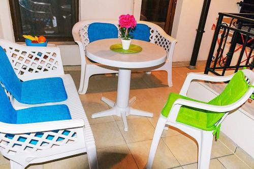 Apartamentos Flora Beach 3