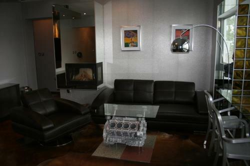 Green Wood Apartment