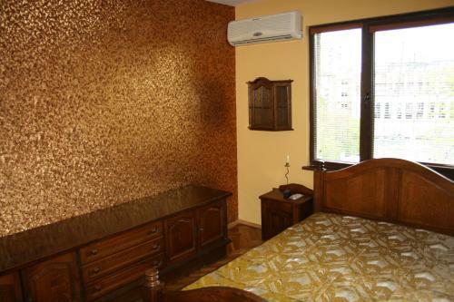 Green Wood Apartment