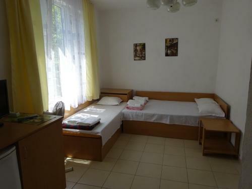 Hostal Guest House Hris