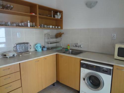 Hostal Guest House Hris
