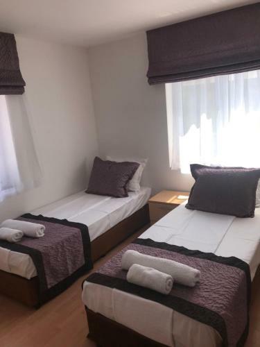 Hostal Aurora Guest House