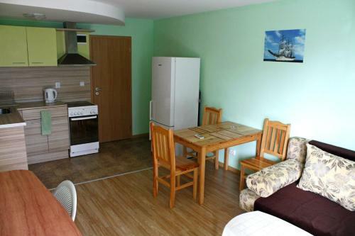 Hostal Golden House Private Aps