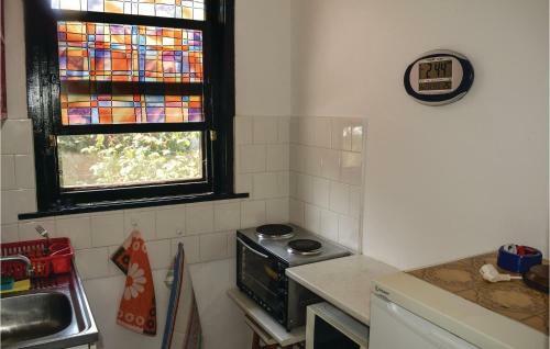 Three-bedroom Holiday Home In Sinemoretz