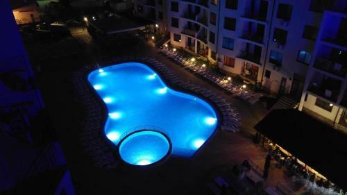 Apartment In Avalon Complex