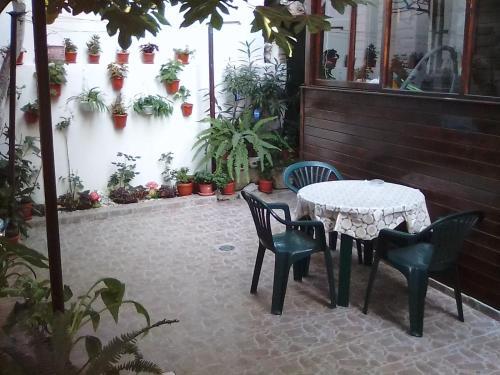 Hostal Guest Rooms Kostovi