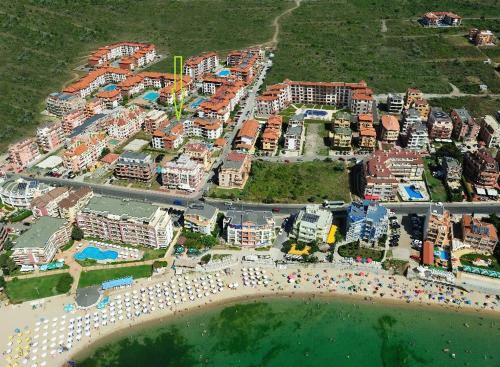 Apartment In Apolon 2