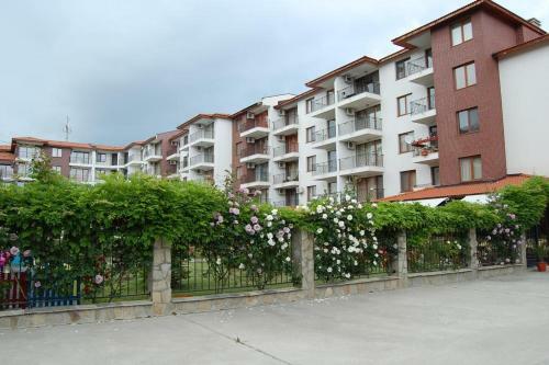 Apartment In Apolon 2