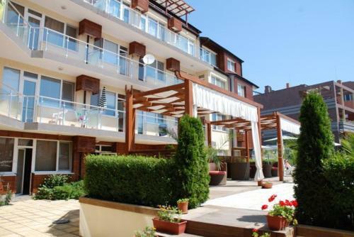 Private Apartment - Sunny House